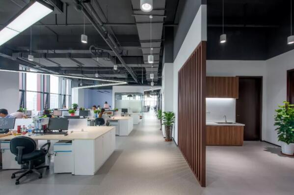 青島軟件開發公司125平方米辦公室簡美風格裝修效果圖